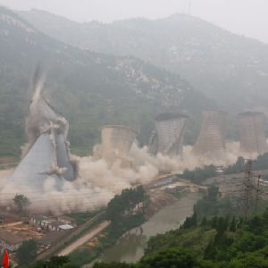鑾(luan)辮姕鍙(hu)戠數(shù)鍘傛(yong)按濉(sui)旂(qi)垎鐮存媶(rong)闄(yao)ゅ伐紼(fu)?